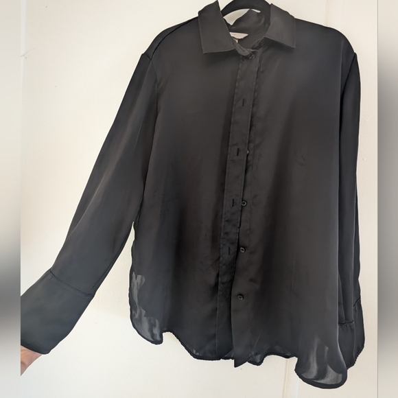 H&M Tops - H&M Classic Black Blouse